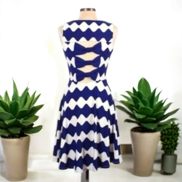 MIA Modcloth Blue and White Striped Dress NWT SZ 2 - Picture 4 of 10